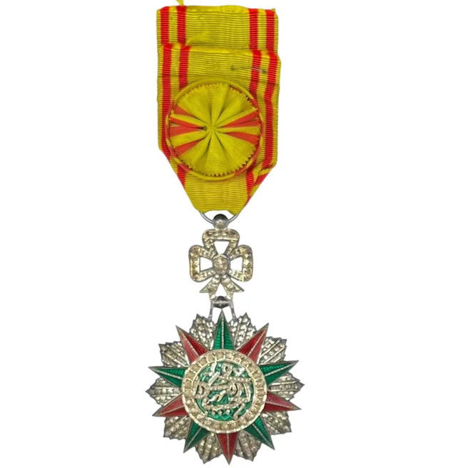 Military decoration Nichan Iftikhar Officier Tunisia REF00001A